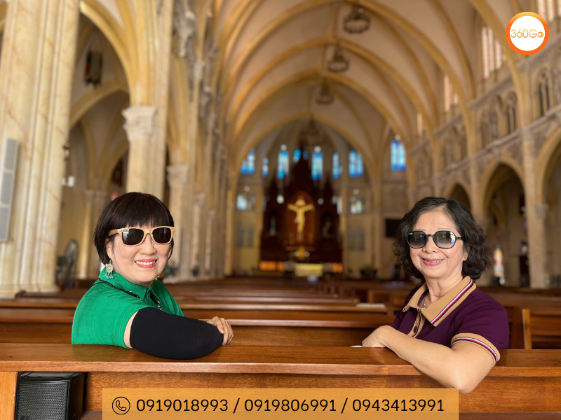 Không gian nội thất hài hòa và trang nghiêm - Du lịch 360Go